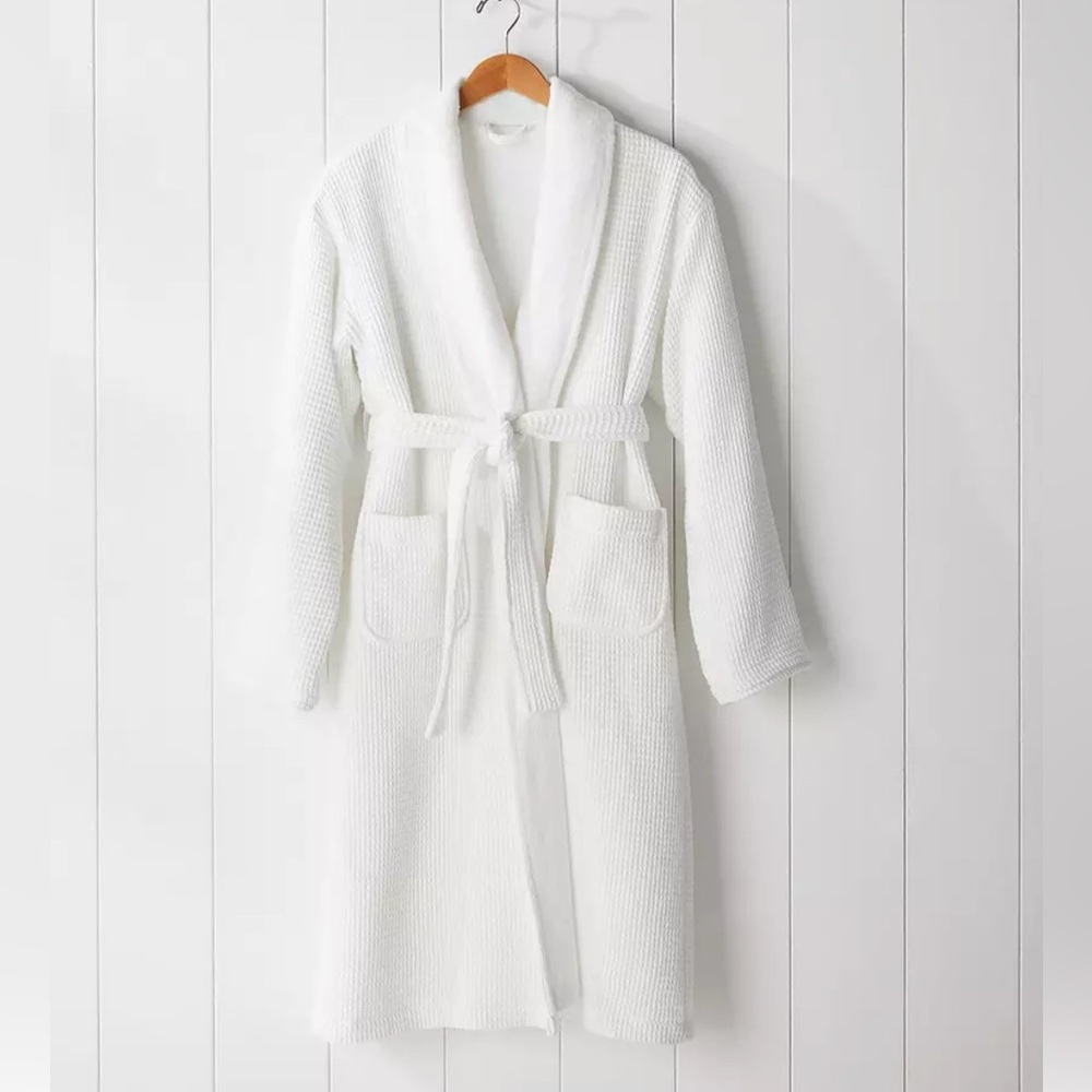 Serena & Lily White Robe
